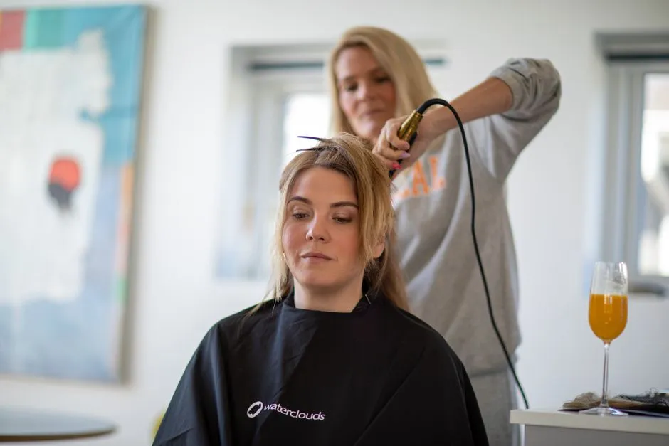 Blond czy Brąz? Kompletny Poradnik Wyboru Idealnego Koloru