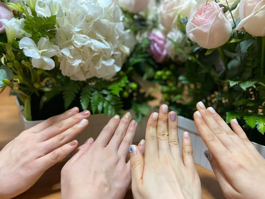 5 Najpiękniejszych Kwiatów na Paznokcie - Kompletny Poradnik Krok po Kroku