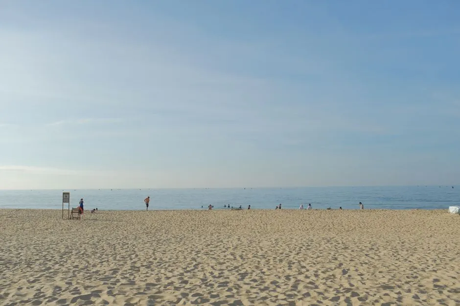 Paznokcie Wakacje 2026: 10 Najmodniejszych Stylizacji na Plażę