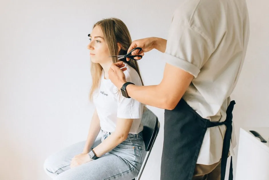 Jak Uzyskać Idealne Włosy Popielaty Blond? 5 Sprawdzonych Sposobów